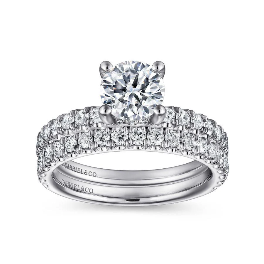 Classic Diamond Engagement Ring - Image 4