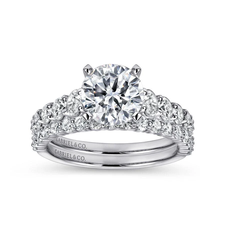 Classic Diamond Engagement Ring - Image 3